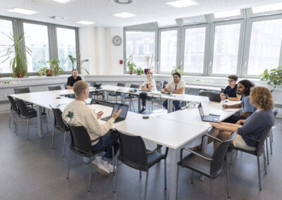 Meeting room with students